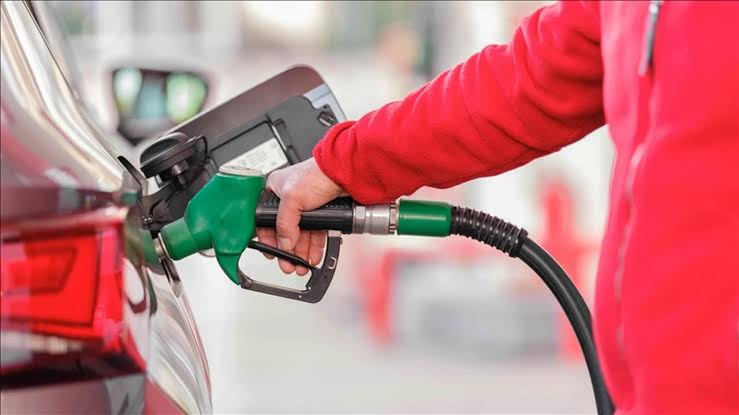 Motorin ve benzine zam geliyor