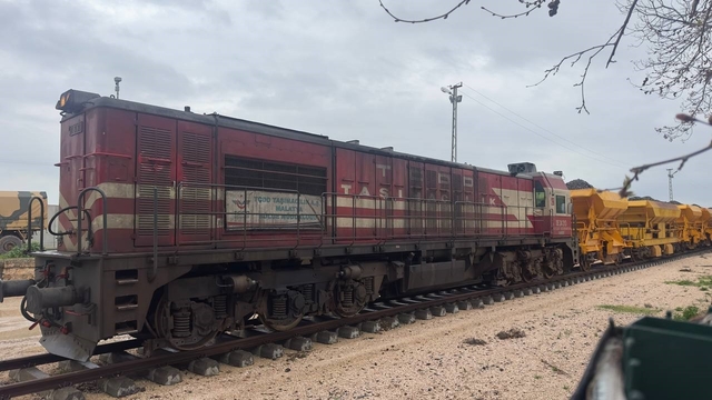 15 Yıl Sonra Ceylanpınar’da Tren Sesi Yeniden Duyuldu