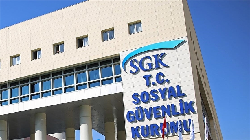 Sosyal Güvenlik Kurumu (SGK), sistem altyapısında yaşanan teknik aksaklık nedeniyle bazı borçların ödeme süresini uzattı.