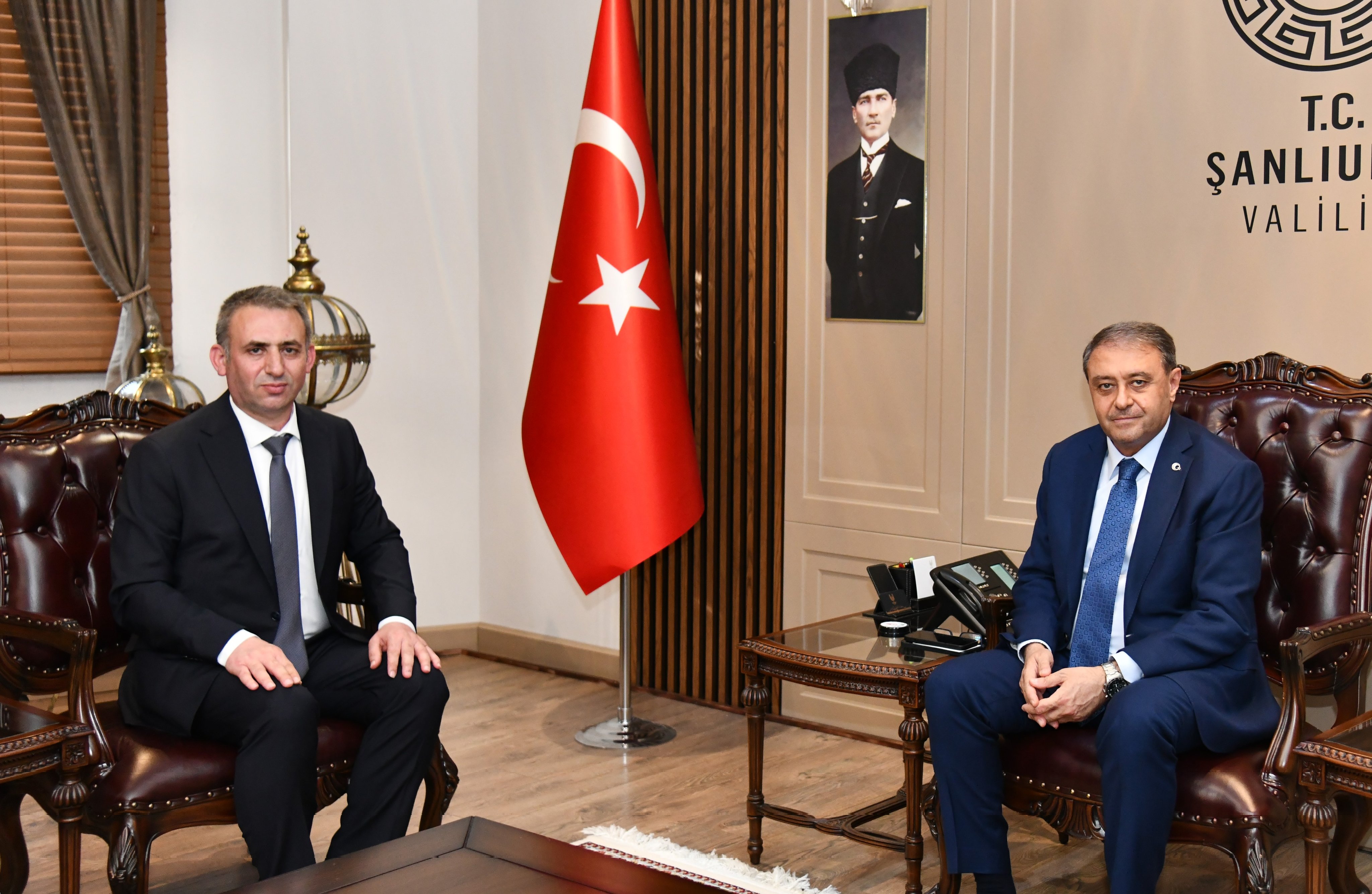 AK Parti Siverek İlçe Başkanı Özeyranoğlu’ndan Vali Şıldak’a Ziyaret
