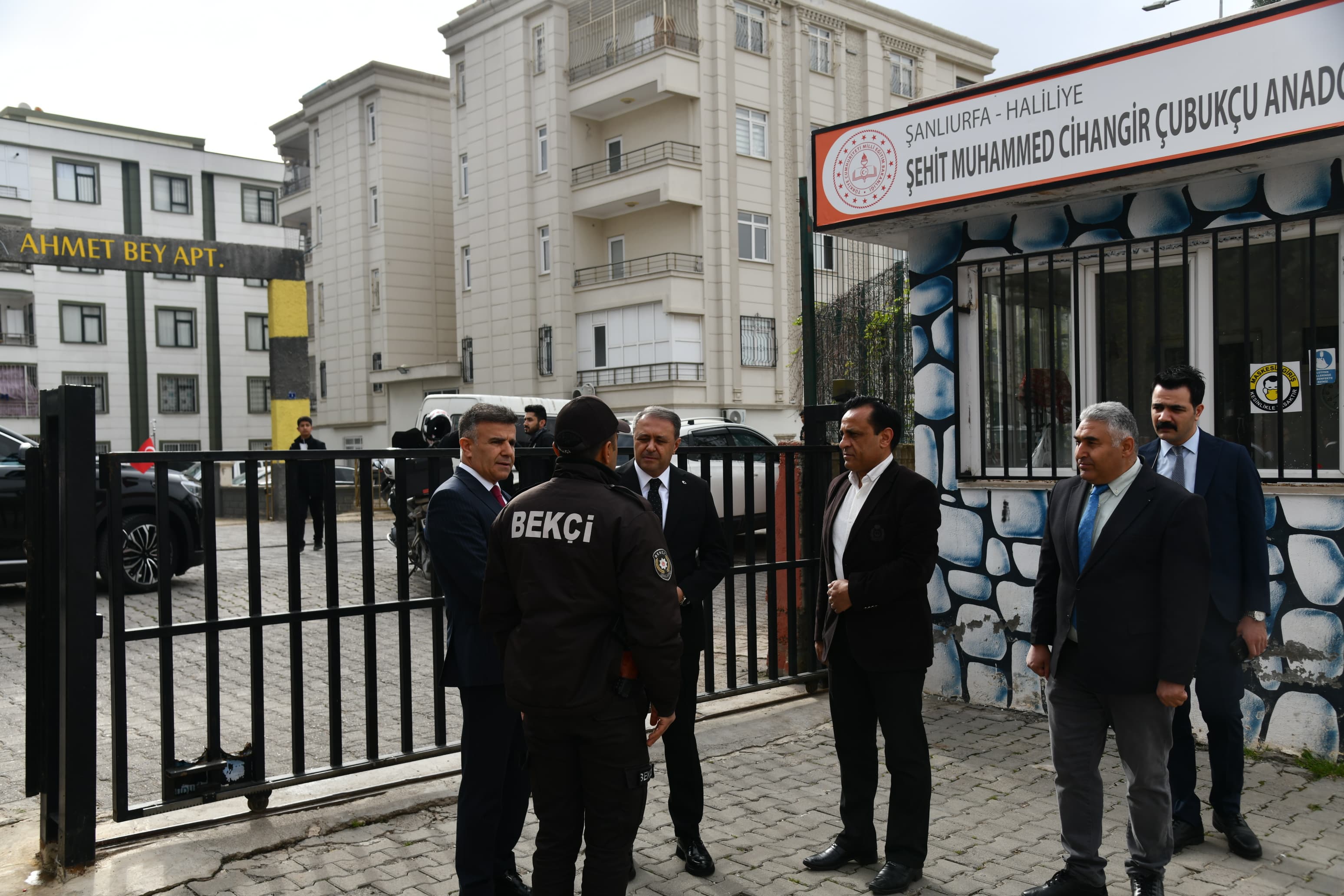 Vali Şıldak’tan Eğitime Yakın Markaj: Yeni Haftaya Okul Ziyaretleriyle Başladı